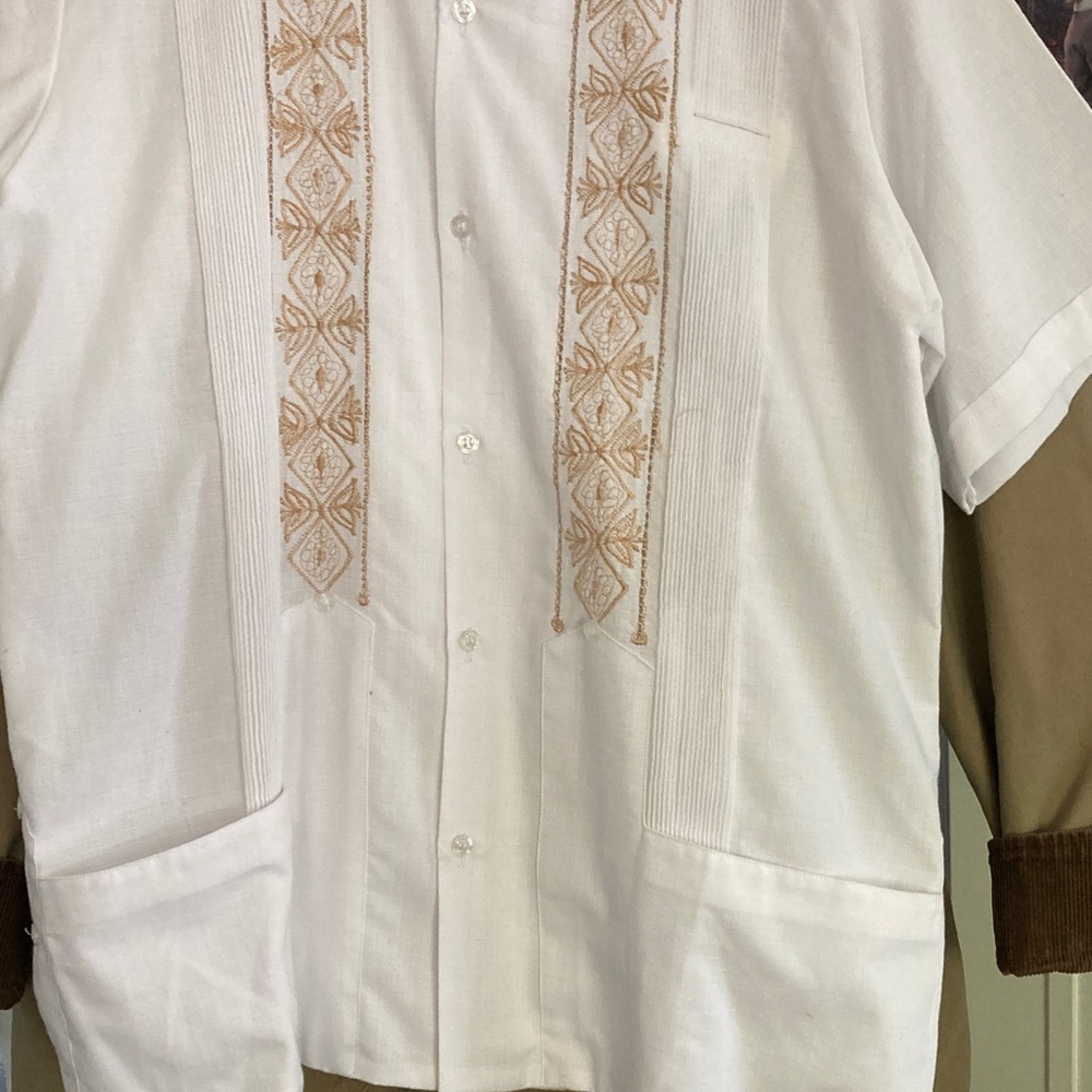 Guayaberas Linen  White and Tan Embroidered Men's Shirt 38 - Picture 7 of 7